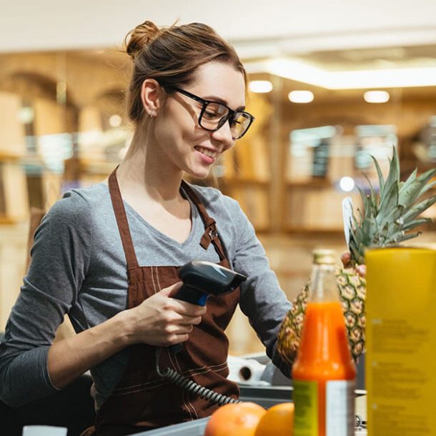 How Many Hours Do Retail Workers Work