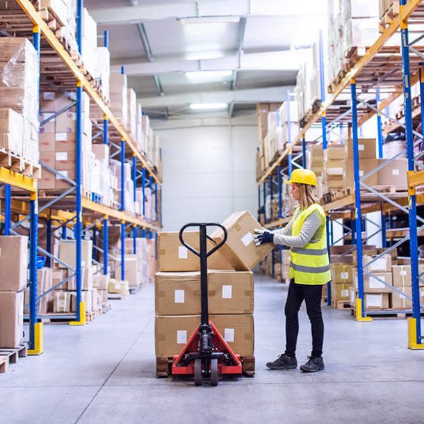 Tackling Logistics Labor Shortages: Why Employee Benefits Are Key